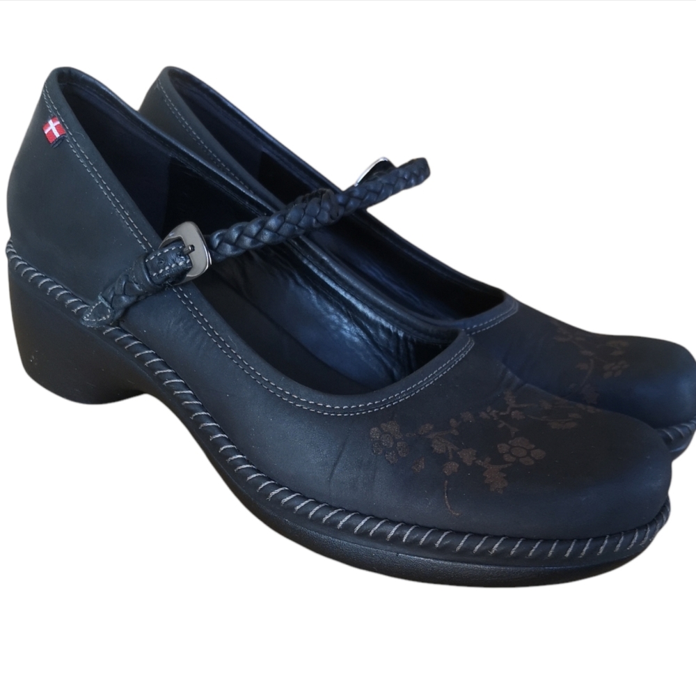 Women’s Black Mary Jane Heels with Braided Strap